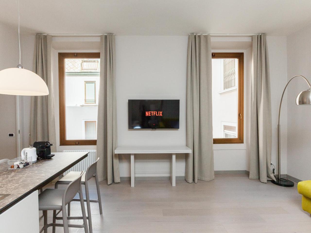 Easyhomes-Duomo Suites & Apartments Milano Ngoại thất bức ảnh