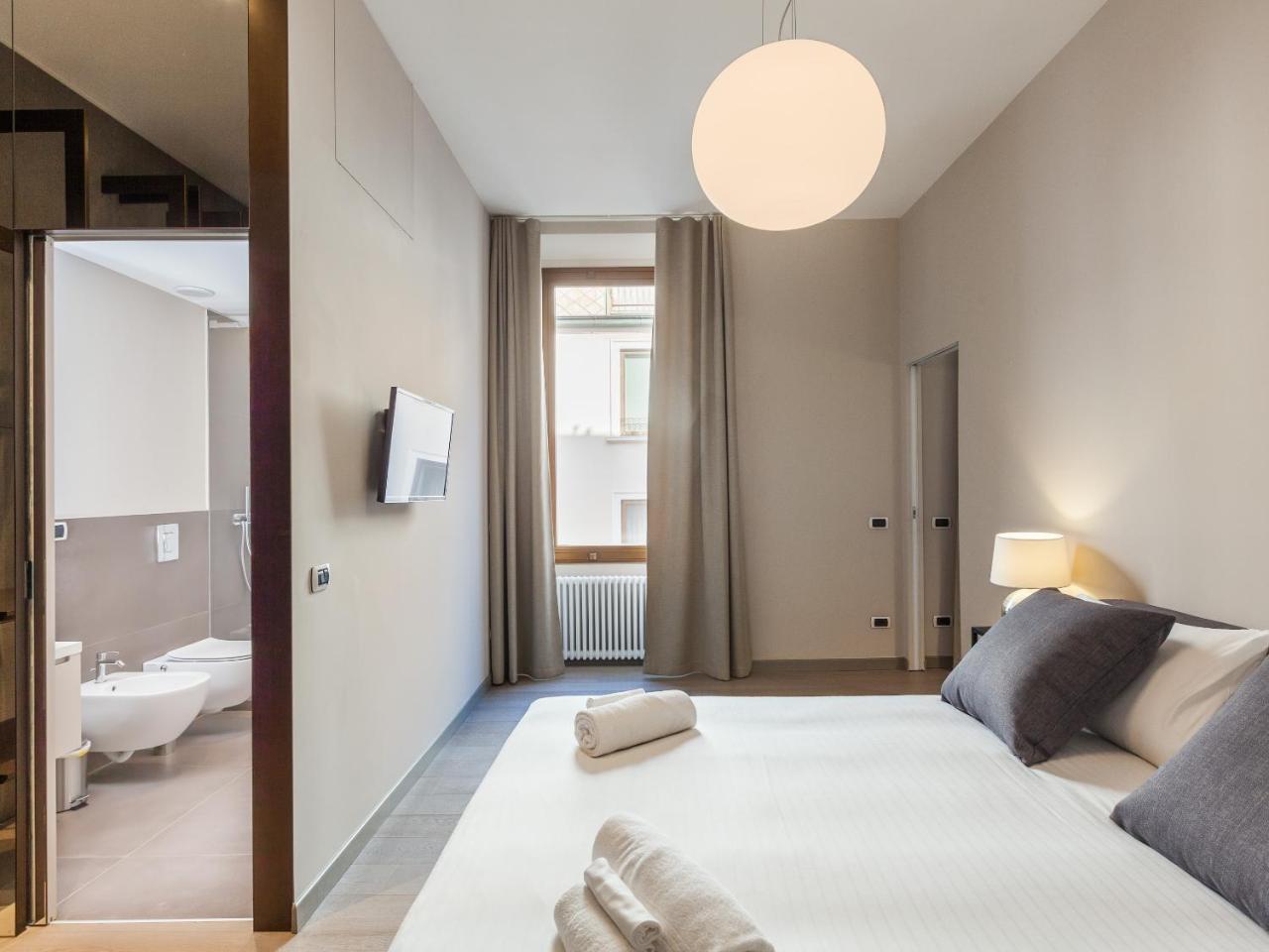 Easyhomes-Duomo Suites & Apartments Milano Ngoại thất bức ảnh