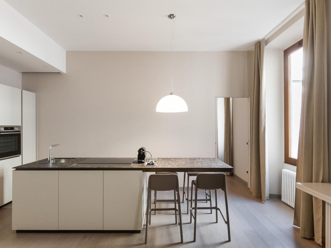 Easyhomes-Duomo Suites & Apartments Milano Ngoại thất bức ảnh