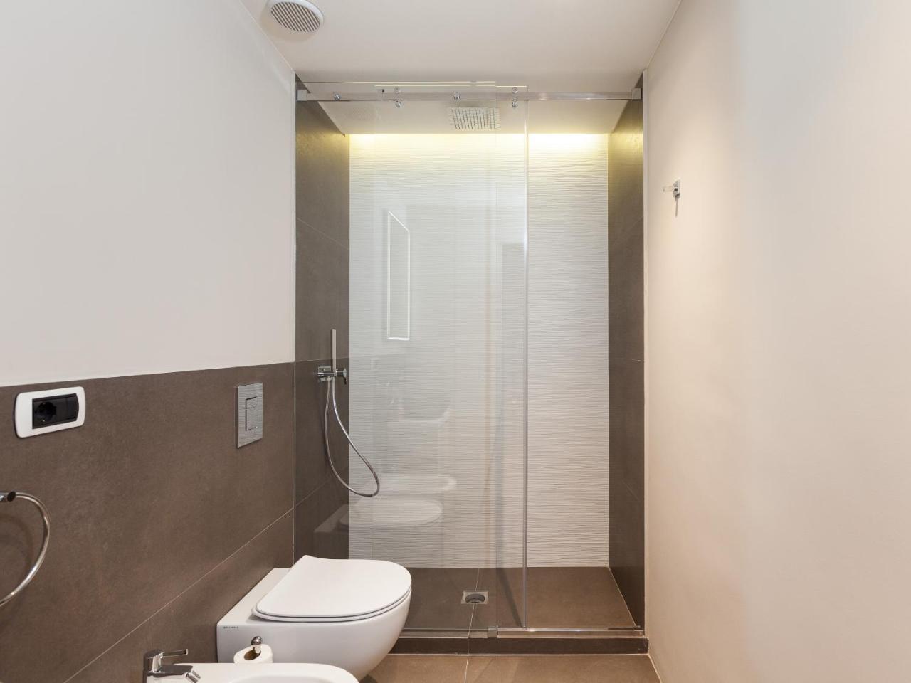 Easyhomes-Duomo Suites & Apartments Milano Ngoại thất bức ảnh