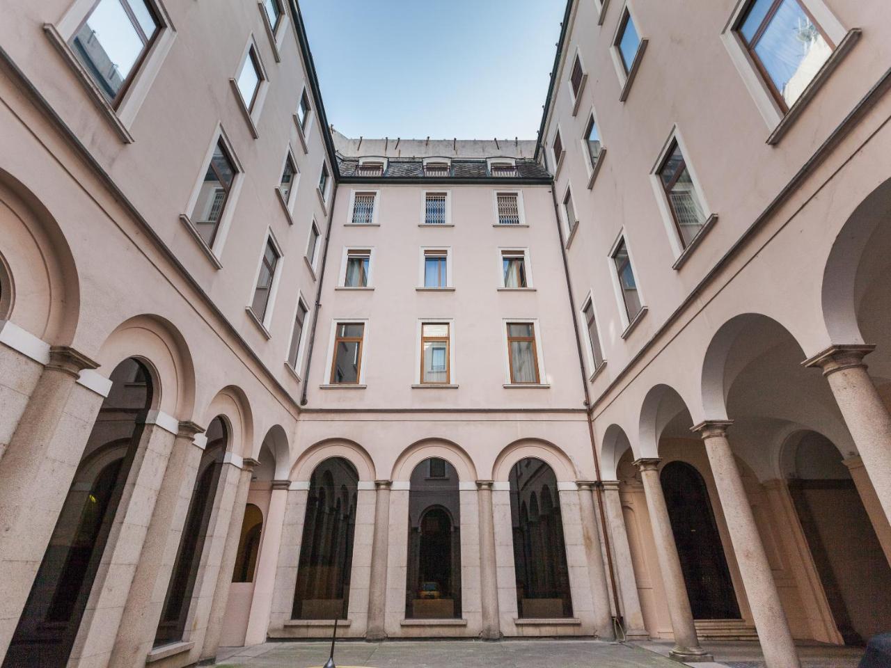 Easyhomes-Duomo Suites & Apartments Milano Ngoại thất bức ảnh